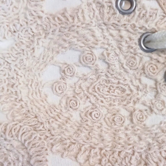 American Eagle hi-top sneakers, size 10 NWT - Picture 2 of 5